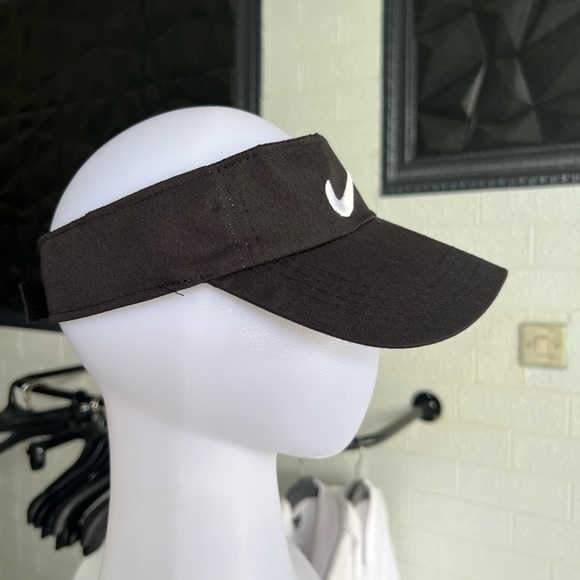 Universal Hats - Picture 5 of 12